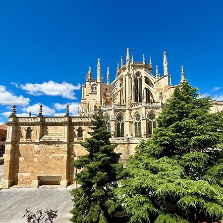 Suites La Catedral León Esterno foto